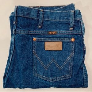 Never worn Wrangler Cowboy cut (bootcut) Jeans